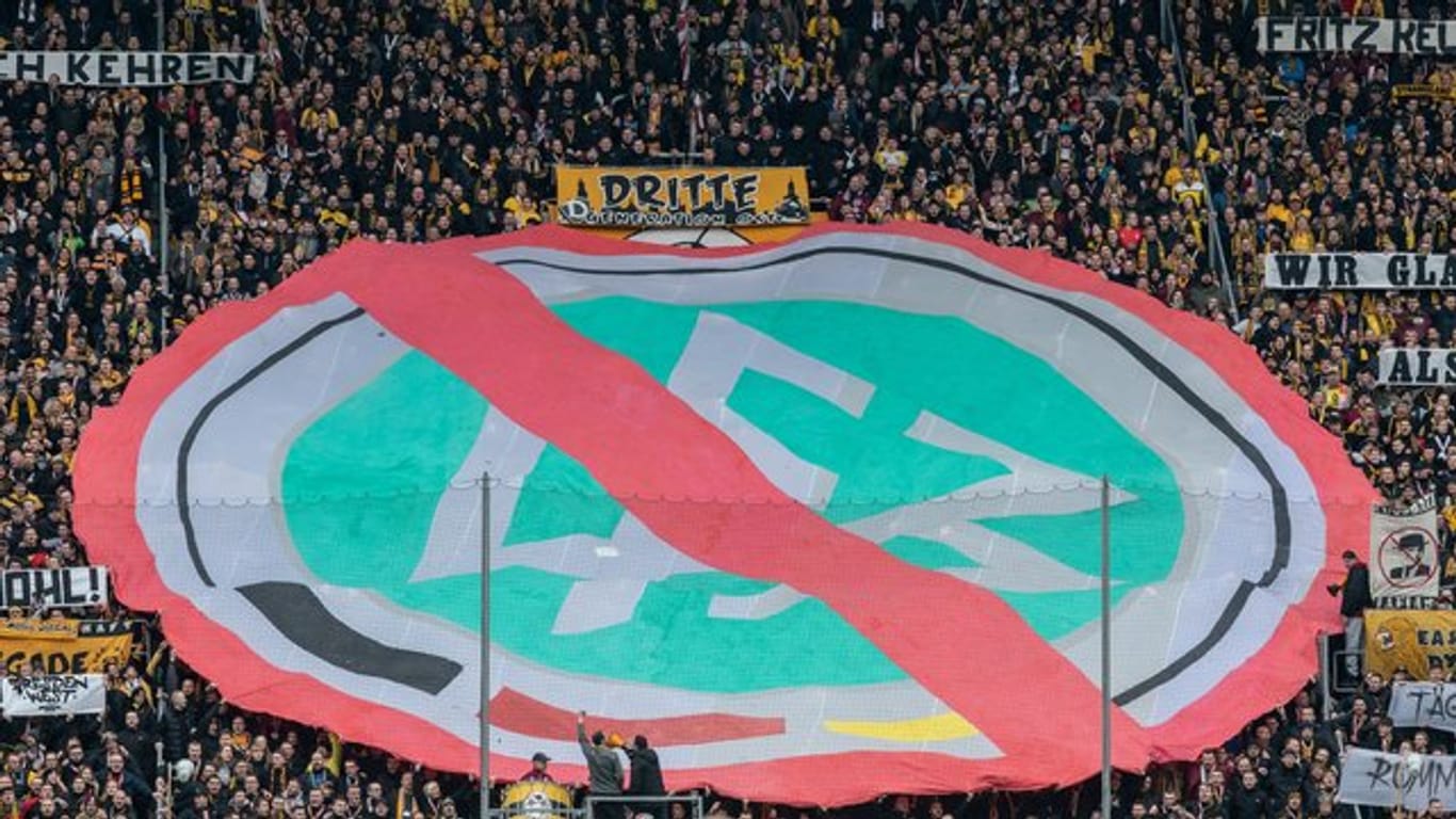 Der Unmut der Fans gegen DFB und DFL nahm in den letzten Monaten immer mehr zu.