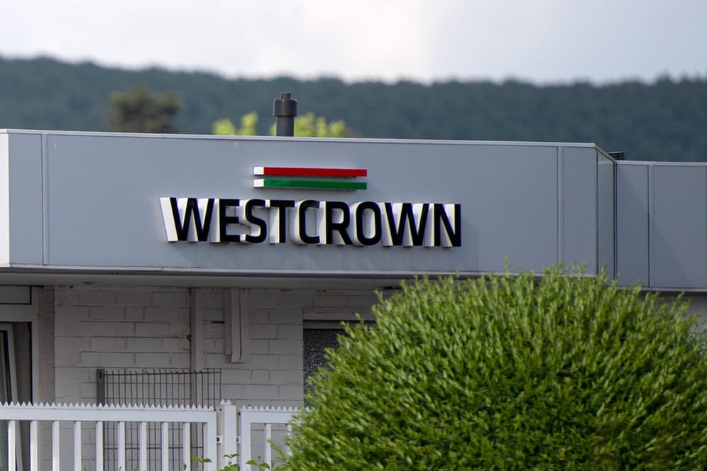 Die Westcrown-Zentrale in Dissen: Mitarbeiter dieser Firma könnten eine Schlüsselrolle beim Corona-Ausbruch bei Tönnies gespielt haben.