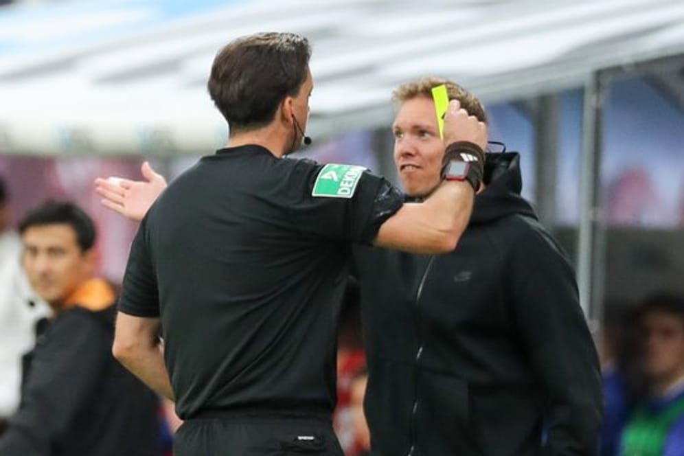 Vergisst öfters mal seine Regenjacke und sieht Gelb: Leipzig-Coach Julian Nagelsmann.