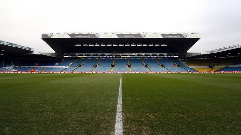 Leeds Stadion: Pappaufsteller sollten die Fans, die wegen der Corona-Pandemie nicht zu Spielen erscheinen konnten, ersetzen.