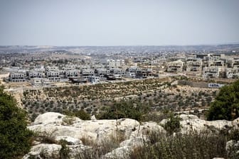 Ein Blick auf neue Gebäude in der Siedlung Schomron, die unter israelischer Regionalverwaltung im Westjordanland steht.