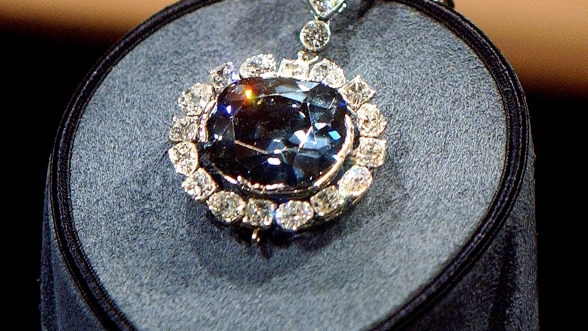 Der "Hope"-Diamant: Sein Ursprung liegt dreimal tiefer als bisher angenommen. Der "Hope"-Diamant: Sein Ursprung liegt dreimal tiefer als bisher angenommen.
