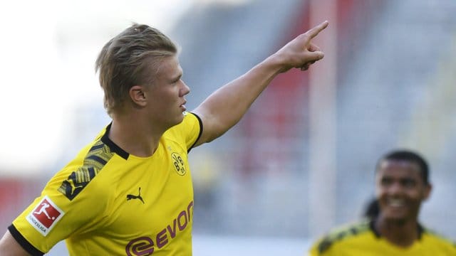 Shootingstar Erling Haaland will mit dem BVB "wenn es geht, auch Titel gewinnen. Shootingstar Erling Haaland will mit dem BVB "wenn es geht, auch Titel gewinnen.