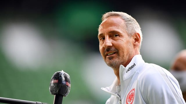 Will den Eintracht-Kader etwas verkleinern: Frankfurts Trainer Adi Hütter. Will den Eintracht-Kader etwas verkleinern: Frankfurts Trainer Adi Hütter.