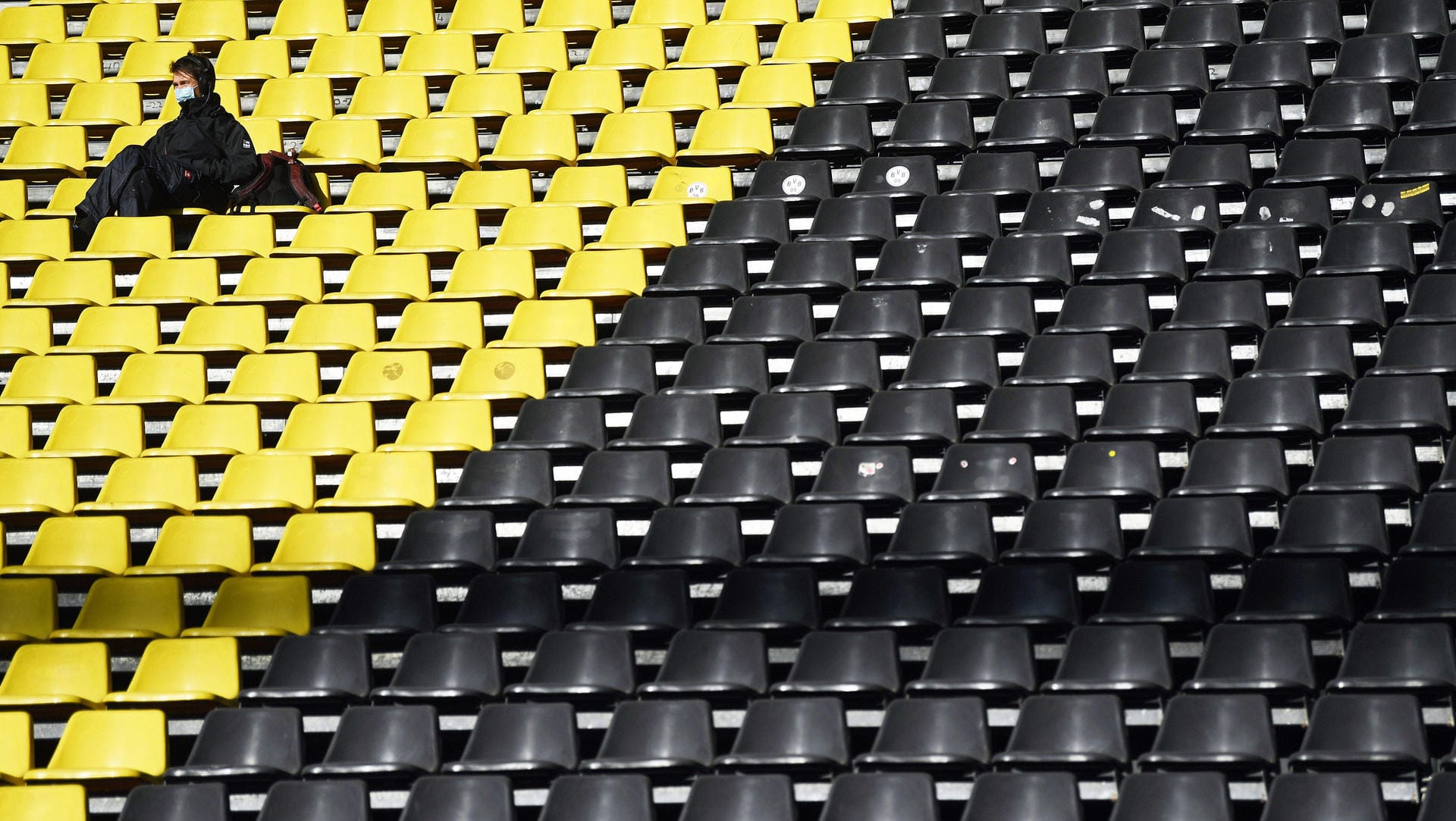 Geisterspiele in der Bundesliga: Bei einem erneuten Lockdown wäre auch an Fußball nicht mehr zu denken – doch auch andere Sportarten würden darunter leiden.