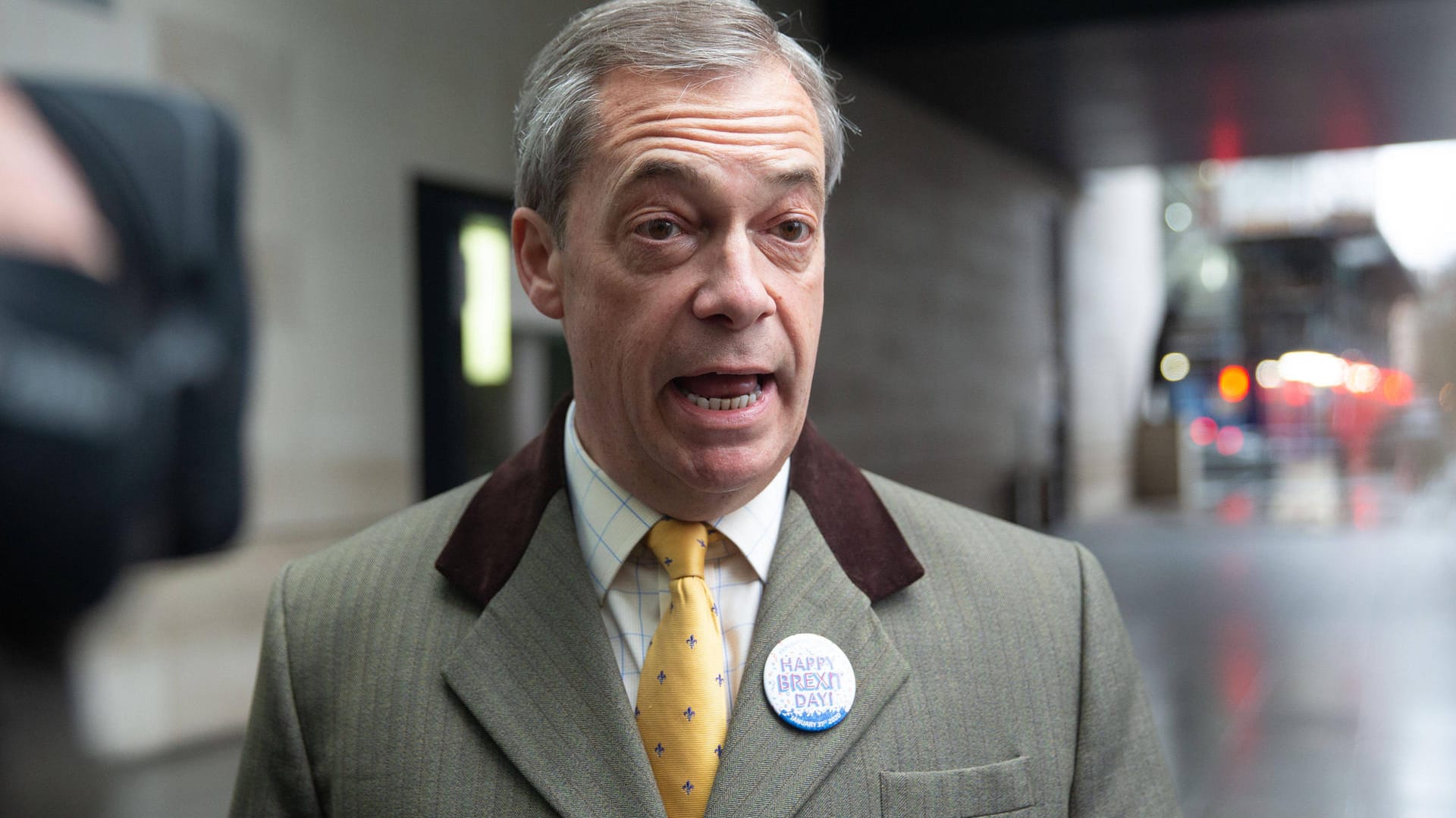 Nigel Farage, Chef der Brexit-Partei: Der Politiker hat mit seiner Reaktion auf den Messerangriff in Glasgow für Verärgerung in den sozialen Medien gesorgt. Nigel Farage, Chef der Brexit-Partei: Der Politiker hat mit seiner Reaktion auf den Messerangriff in Glasgow für Verärgerung in den sozialen Medien gesorgt.