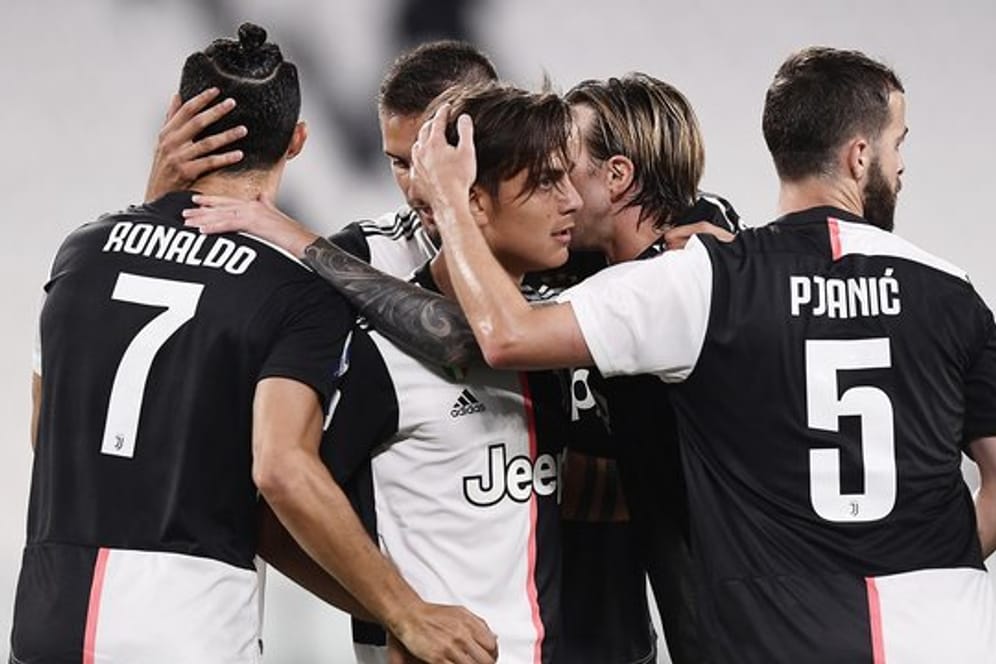 Spieler von Juventus jubeln über einen Treffer.