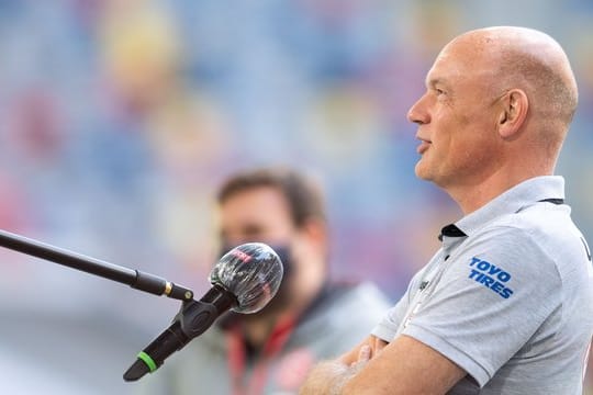 Hat mit Fortuna Düsseldorf beim Fernduell um den Relegationsplatz die besseren Aussichten: Trainer Uwe Rösler.