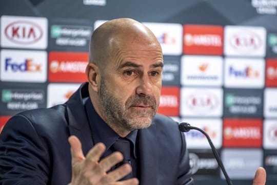 Will des Fernduell mit Gladbach um einen Platz in der Champions League für Bayer Leverkusen entscheiden: Trainer Peter Bosz.