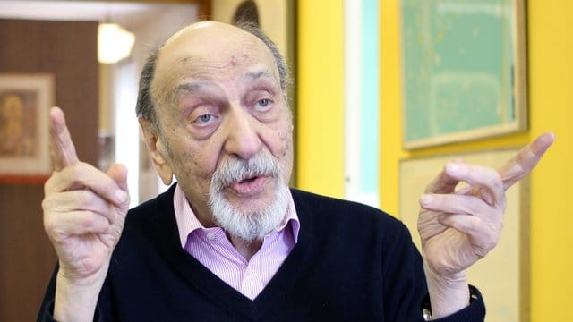 Milton Glaser ist an seinem 91. Milton Glaser ist an seinem 91.