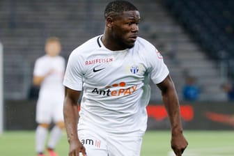 Aiyegun Tosin: Der Zürich-Stürmer (hier bei einem Spiel in Bern) wurde gegen den FC St. Gallen von den Rängen übel beleidigt.
