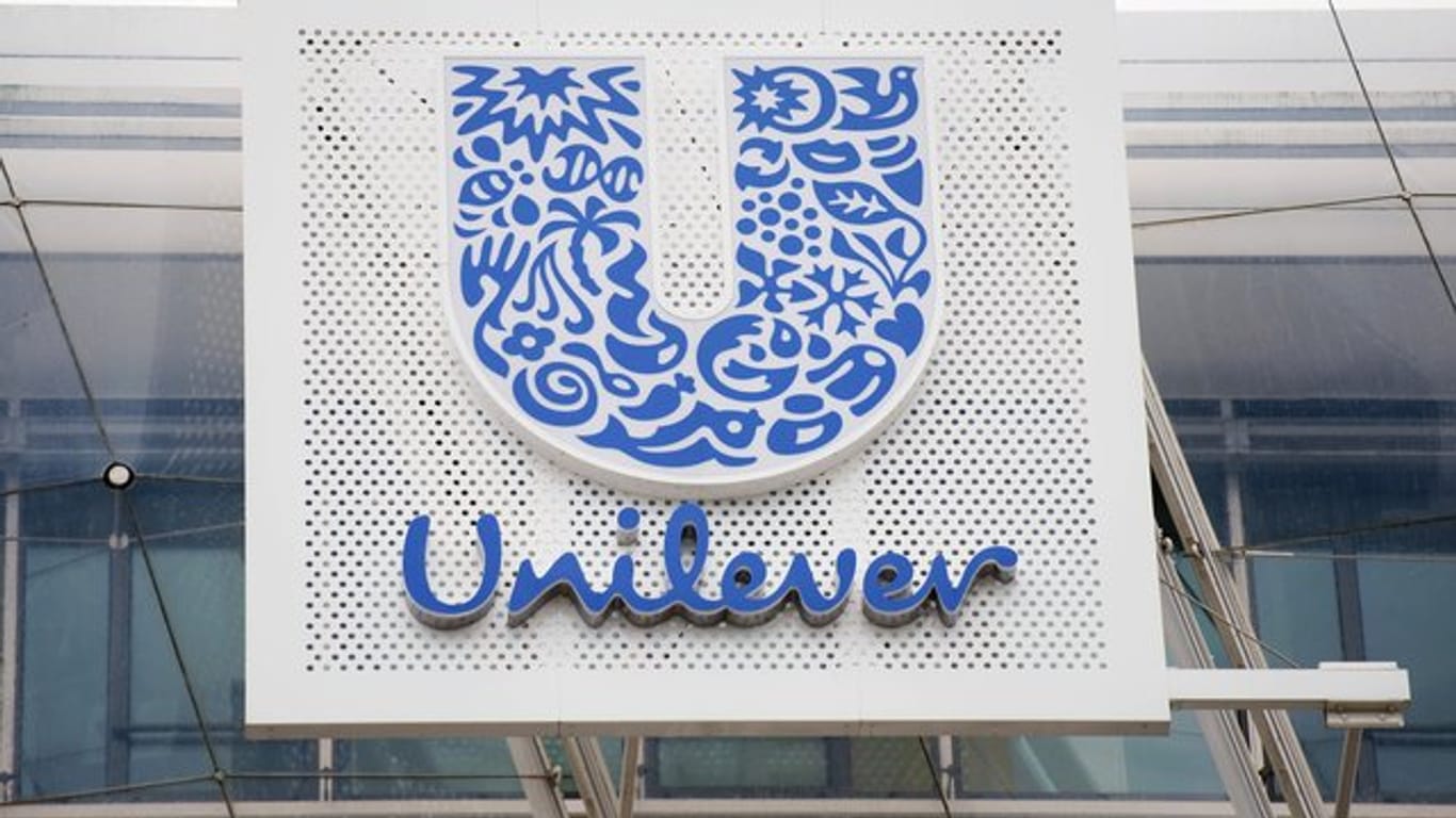 Unilever begründete die Entscheidung mit der Verantwortung der Unternehmen im Umgang mit kontroversen Beiträgen im Netz - speziell angesichts der angespannten politischen Atmosphäre in den USA.