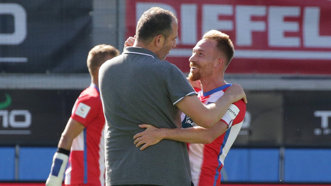 Freundschaft: Trainer Frank Schmidt und Kapitän Marc Schnatterer kennen sich bereits seit Jahren.