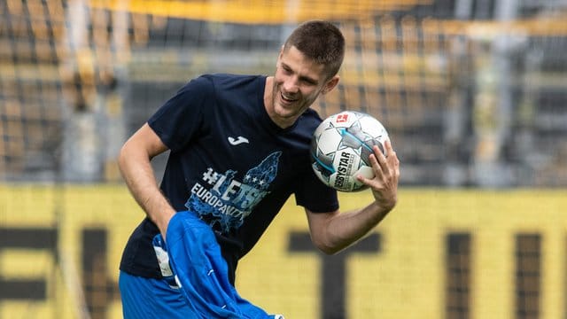 Viermal brachte Hoffenheims Andrej Kramaric den Ball im BVB-Tor unter. Viermal brachte Hoffenheims Andrej Kramaric den Ball im BVB-Tor unter.