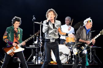 Die Rolling Stones drohen Donald Trump mit einer Klage, sollte er noch einmal einen Song der Band bei einer Wahlkampfveranstaltung spielen.
