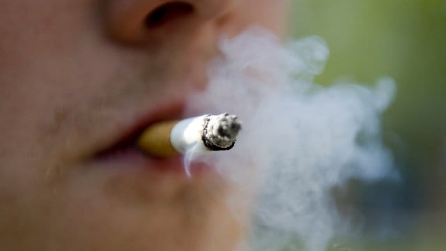 Die Reklamemöglichkeiten für Rauchwaren sollen gestaffelt unterbunden werden. Die Reklamemöglichkeiten für Rauchwaren sollen gestaffelt unterbunden werden.