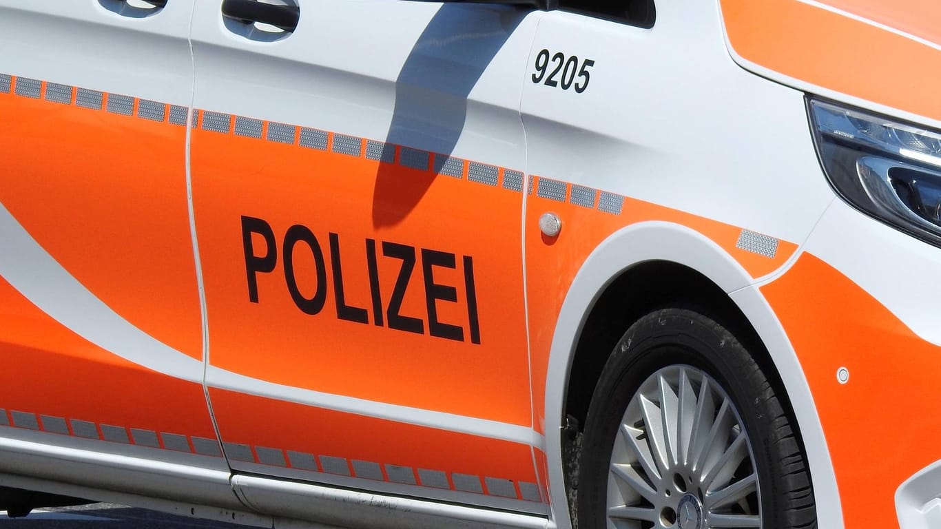 Drei Deutsche tot aufgefunden: Die Schweizer Polizei ermittelt. (Symbolfoto)