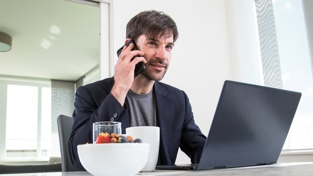 Seit Beginn der Corona-Pandemie laufen viele Beratungen über Immobilienkredite digital ab.