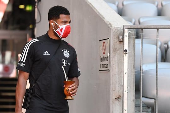 Serge Gnabry engagiert sich seit 2017 für Common Goal und begrüßt die Initiative der Spielerberater.