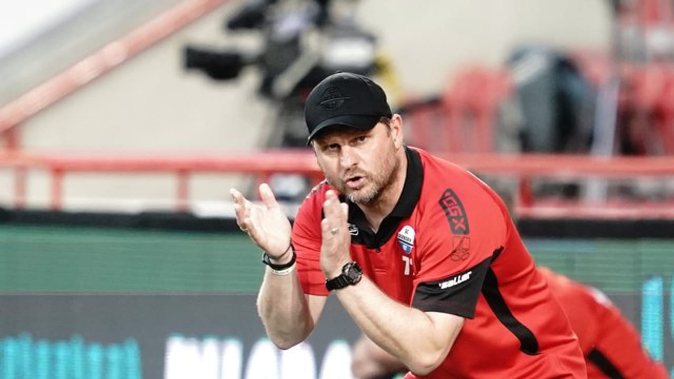Steffen Baumgart bleibt Trainer des SC Paderborn.