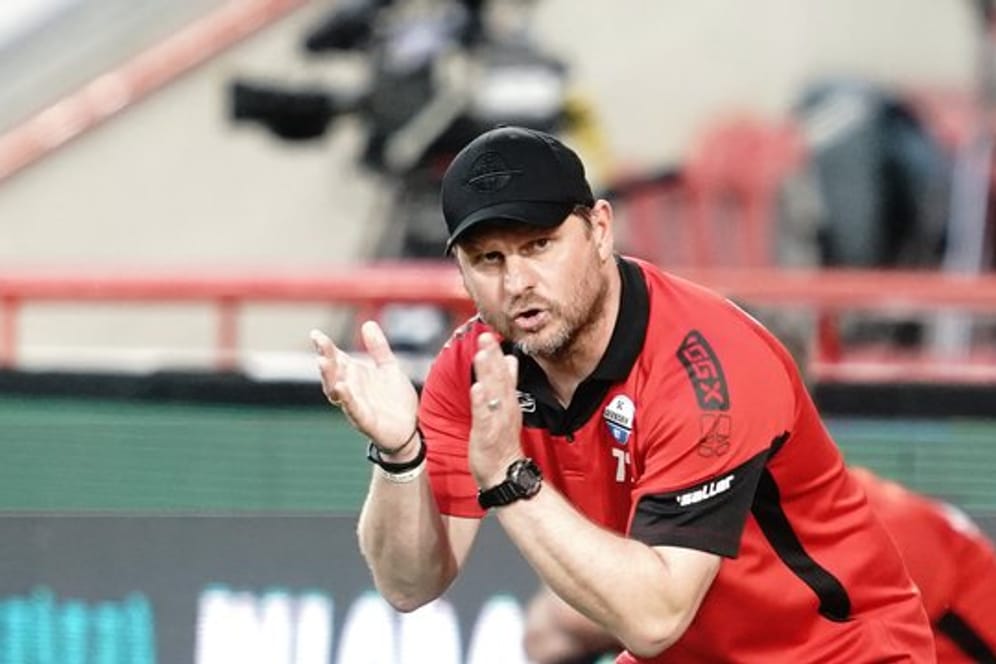 Steffen Baumgart bleibt Trainer des SC Paderborn.