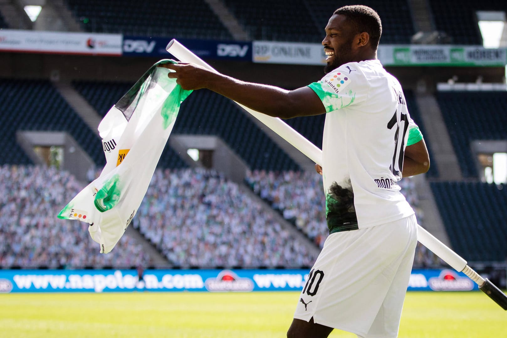 Gladbachs Marcus Thuram im bisherigen Trikot der Fohlen.