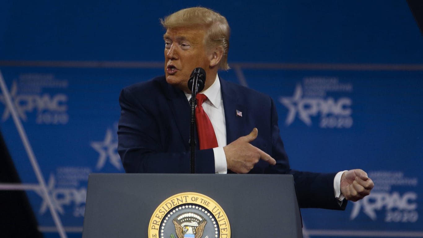 Donald Trump: Der Iran hat einen Haftbefehl gegen den US-Präsidenten erlassen.