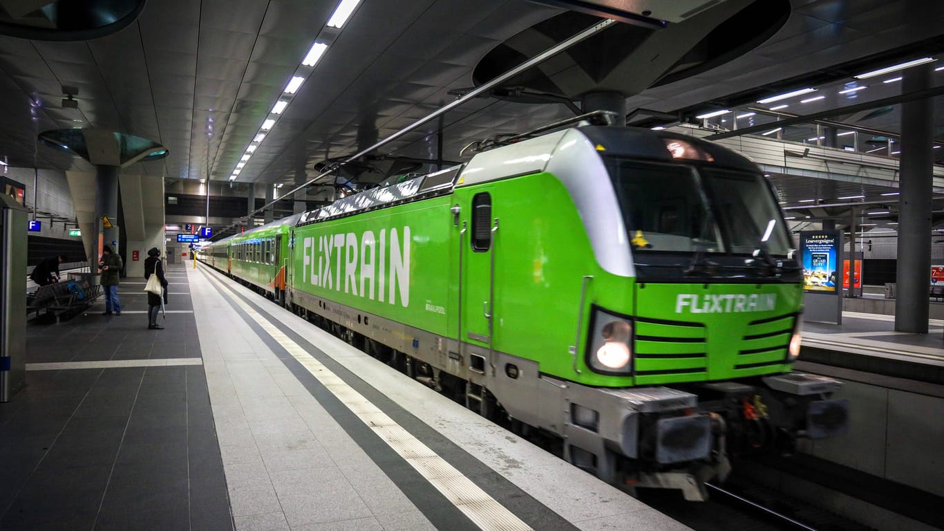 Flixtrain: Der Bahntouristikexpress gehört zum Unternehmen Unternehmen Flixmobility, welche auch die die Flixbusse betreiben.
