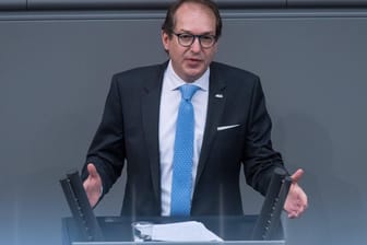 CSU-Landesgruppenchef Alexander Dobrindt im Bundestag: Er möchte die umstrittene Grundrente noch vor der Sommerpause durch das Parlament bringen.