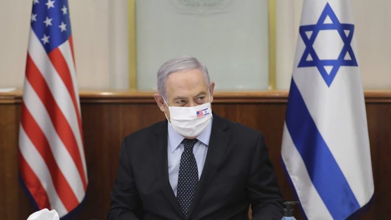 Mit US-Vertretern habe er "über die Frage der Souveränität gesprochen, an der wir in diesen Tagen arbeiten, und an der wir in den kommenden Tagen weiter arbeiten werden", sagt Regierungschef Benjamin Netanjahu.