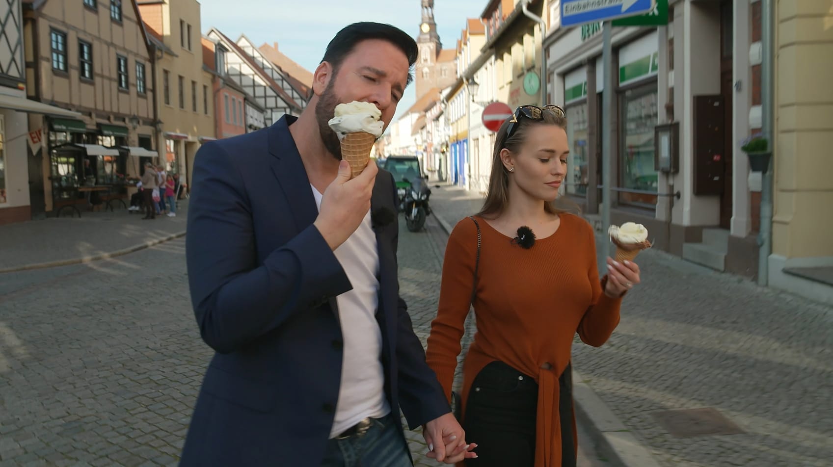 König Wendler und Lady Laura: Beim royalen Eisschlecken gesichtet.