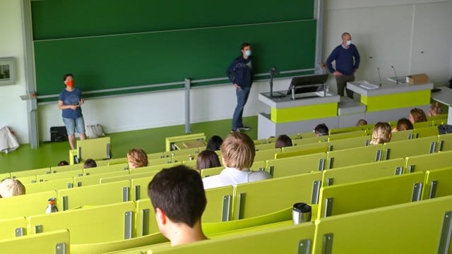 An der Universität Kassel finden die Prüfungen unter Corona-Bedingungen statt.