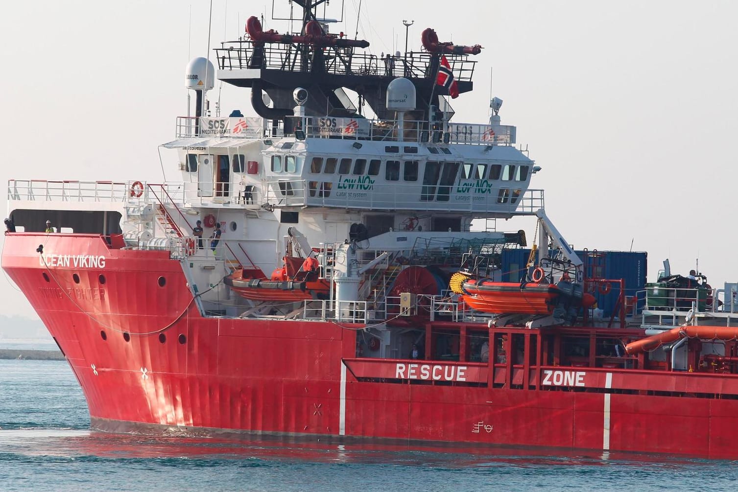 Die "Ocean Viking": 180 Menschen harren auf dem Seenotrettungsschiff aus.