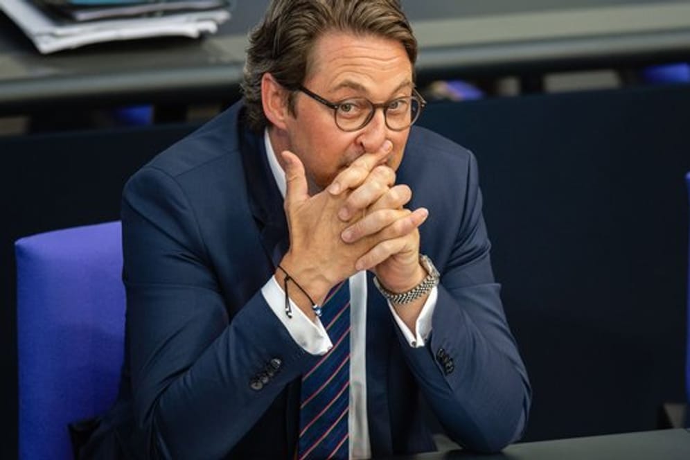 Die Opposition erhebt neue Vorwürfe gegen Bundesverkehrsminister Andreas Scheuer (CSU) in der Maut-Affäre.
