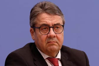 Sigmar Gabriel: Der SPD-Politiker verteidigt seine Beratertätigkeit für das Unternehmen Tönnies.