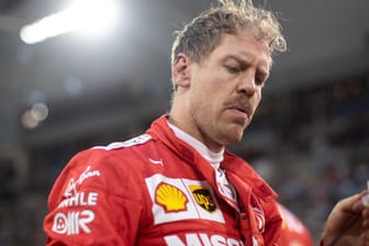 Sebastian Vettel: Der vierfache Formel-1-Weltmeister zeigt sich enttäuscht nach dem Aus bei Ferrari.