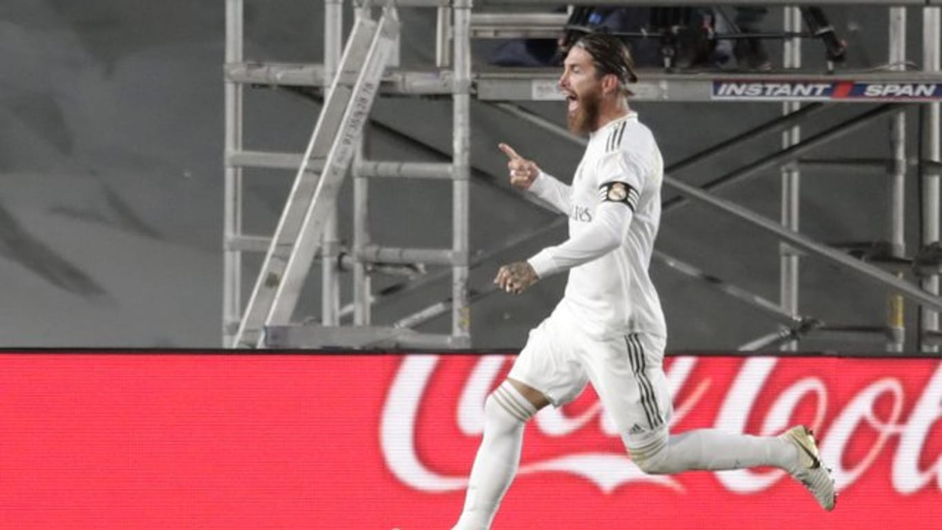Sergio Ramos von Real Madrid jubelt über seinen Treffer zum 1:0.