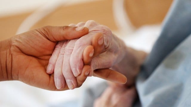 Die soeben verabschiedete Reform der Intensivpflege sieht u. Die soeben verabschiedete Reform der Intensivpflege sieht u.