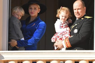 Fürstin Charlène und Fürst Albert mit ihren Zwillingen: Im Abstand von nur einem Tag gibt es wieder ein neues Bild der monegassischen Royals.