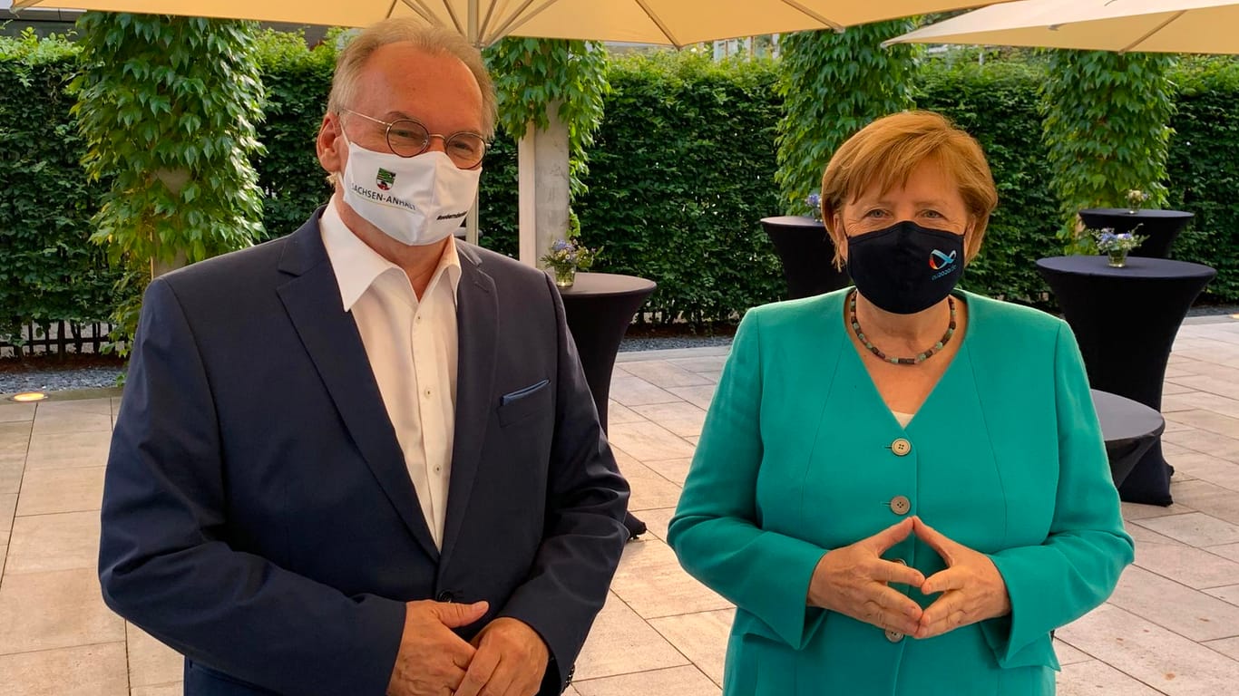 Sachsen-Anhalts Ministerpräsident Reiner Haseloff und Bundeskanzlerin Angela Merkel (beide CDU)