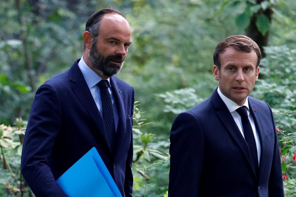 Emmanuel Macron und der ehemalige Premierminister Eduard Philippe: Beide Politiker waren zuletzt in der Corona-Krise oft unterschiedlicher Meinung.