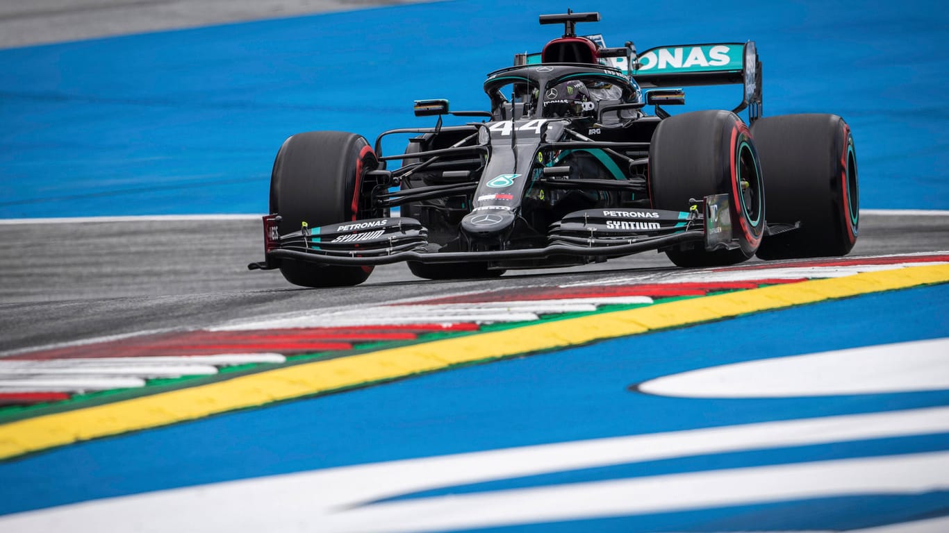 Streitfall: Lewis Hamilton im Mercedes auf der Strecke in Spielberg.