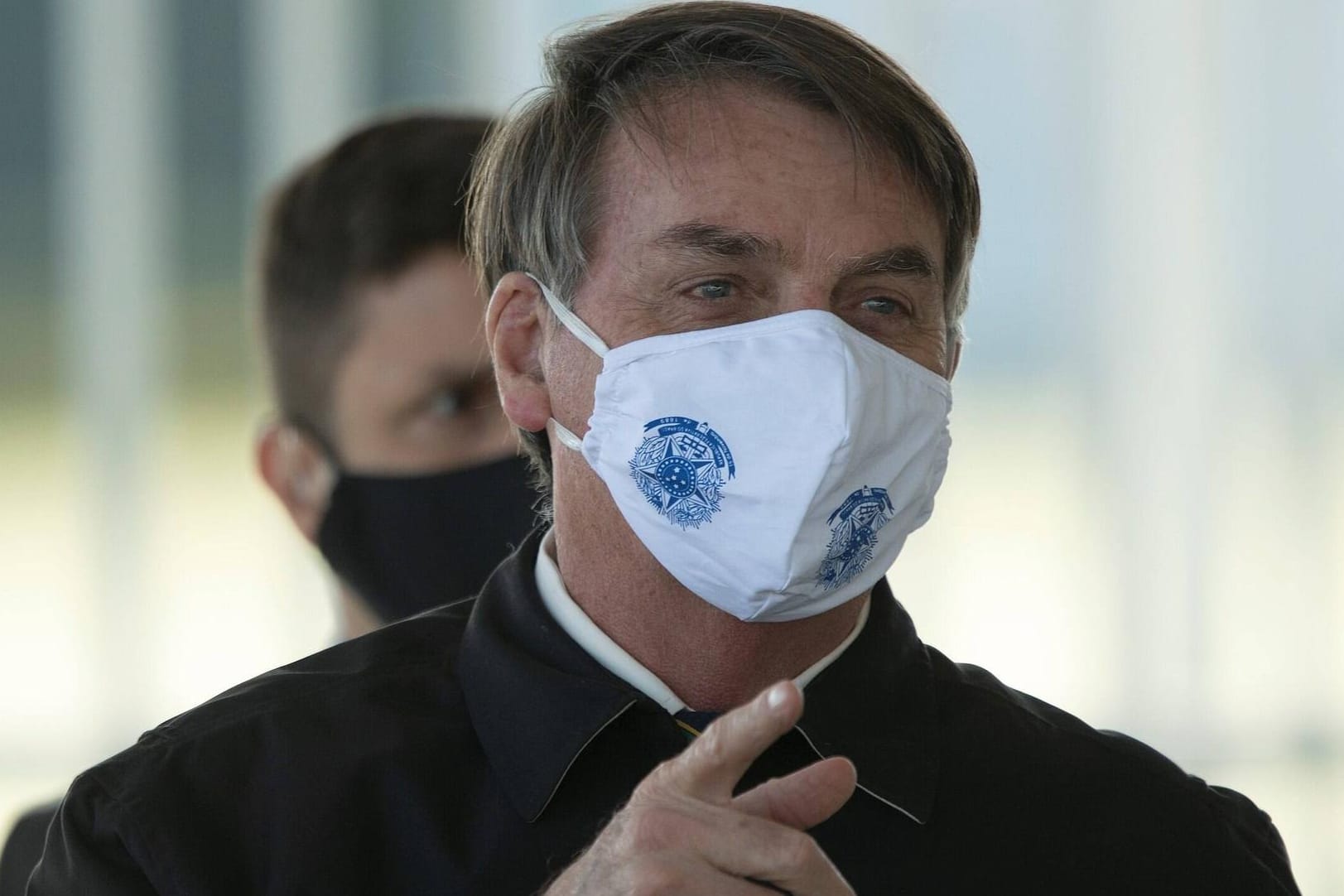 Jair Bolsonaro: Der Präsident Brasiliens will keine Maske tragen müssen – er hat ein Veto gegen die vom Parlament beschlossene Maskenpflicht eingelegt.
