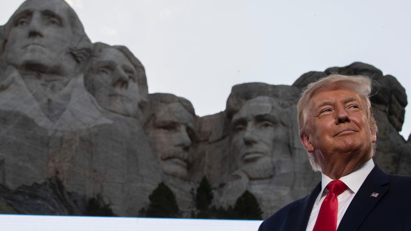US-Präsident Donald Trump am Mount Rushmore: Es sei eine "gnadenlose Kampagne zur Auslöschung unserer Geschichte" im Gange.