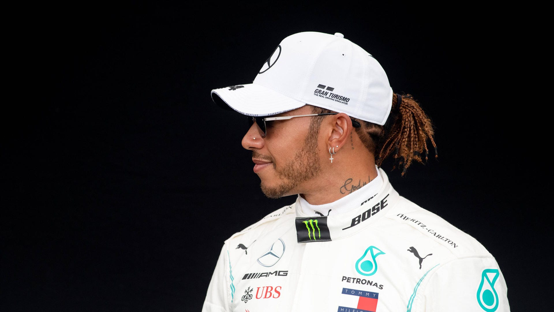 Lewis Hamilton: Das Mercedes-Team darf einen Technik-Trick weiter nutzen. Erst ab der kommenden Saison ist die Duale Achsen-Steuerung verboten.