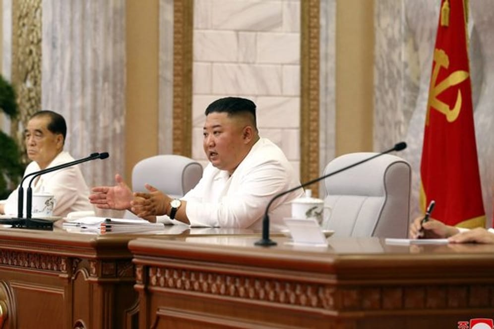Kim Jong Un während einer Sitzung des Politbüros in Pjöngjang.