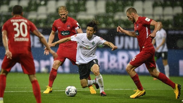 Das Relegations-Rückspiel zwischen dem 1. Das Relegations-Rückspiel zwischen dem 1.