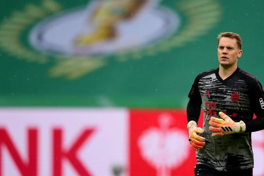 Führt den FC Bayern im Geister-Pokalfinale als Kapitän auf das Feld: Keeper Manuel Neuer.