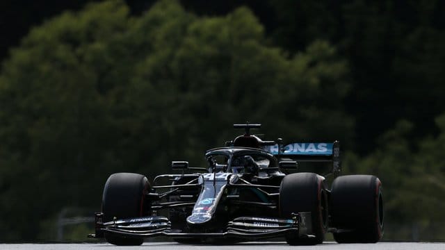 Mercedes-Star Lewis Hamilton wurde vor dem Rennen in Spielberg strafversetzt.