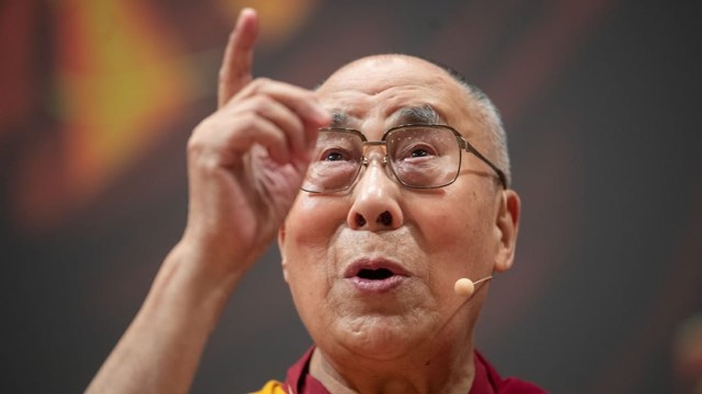 Der Dalai Lama, das geistige Oberhaupt der Tibeter, wird 85.